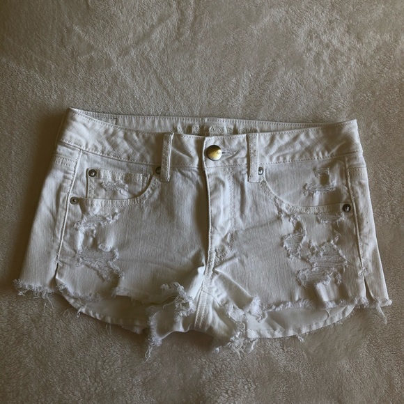American Eagle Outfitters Pants - American Eagle Outfitters white shorts